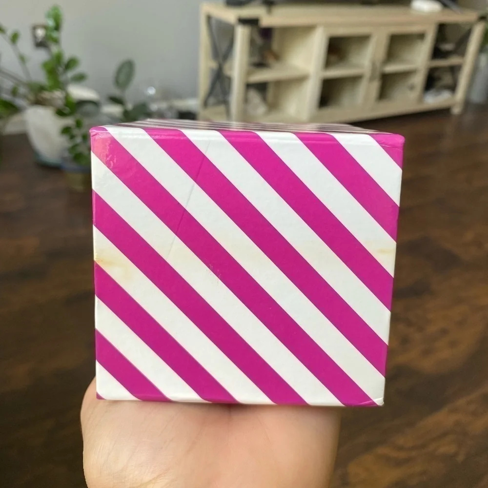 Mademoiselle NIQUEA.D Sticky Memo Block